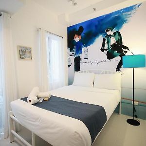 Studio Room
